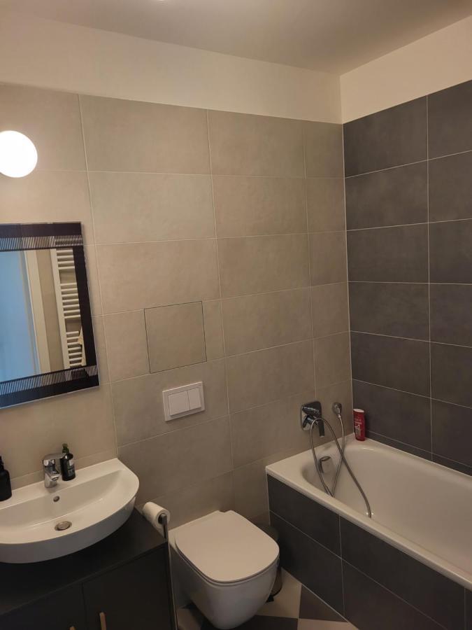 New Apartment In Karlin, Praha 8, Close To Center Exterior foto